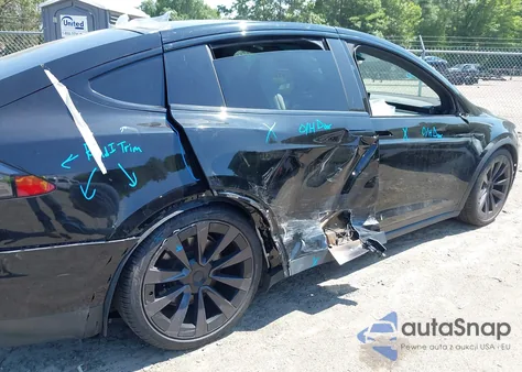 2022 Tesla Model X Plaid Tri Motor All-Wheel Drive from USA, damaged, VIN 7SAXCBE66NF332809